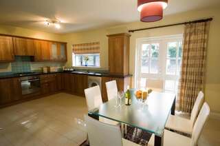 Дома для отпуска Kenmare Bay Hotel Holiday Homes Кенмэр Специальное предложение-2